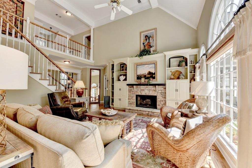 5490 Overbend Trail