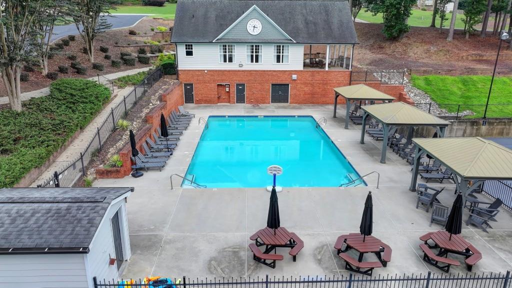 5490 Overbend Trail