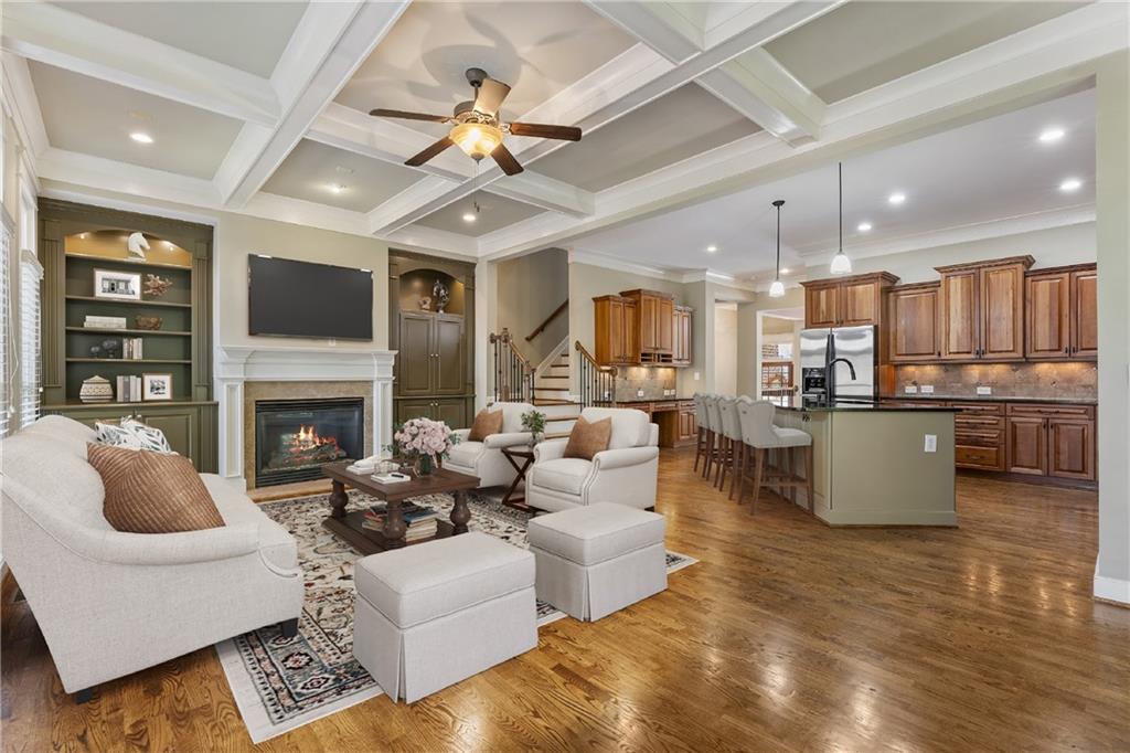 2103 W Village Crossing SE
