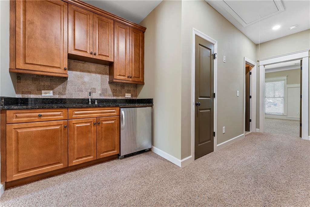 2103 W Village Crossing SE