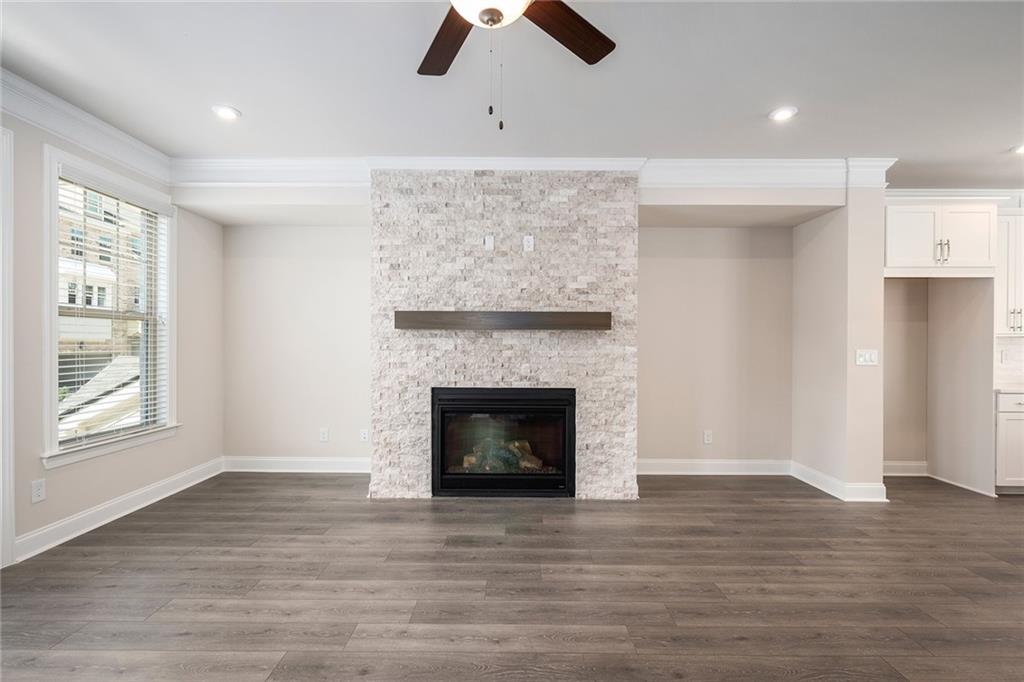 1363 Live Oak Lane