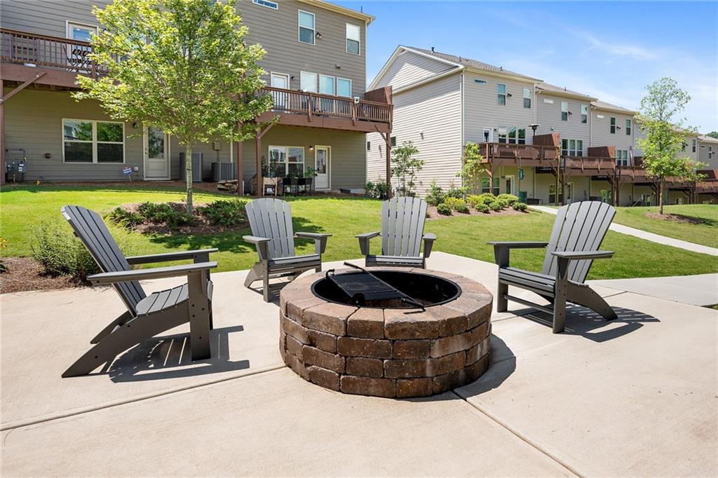 1363 Live Oak Lane