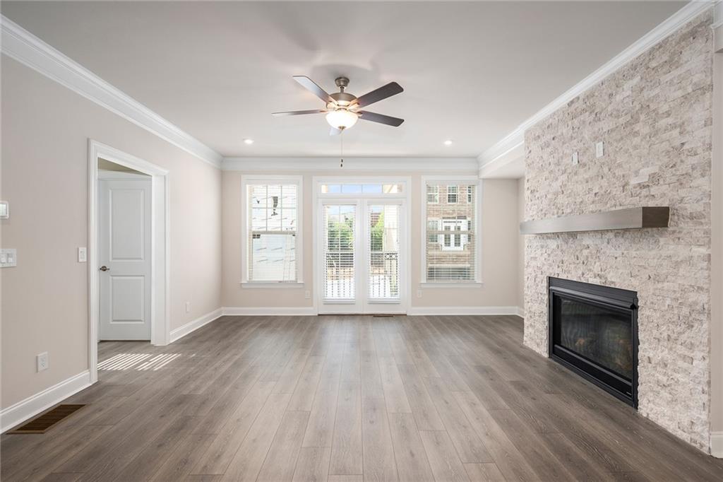 1363 Live Oak Lane