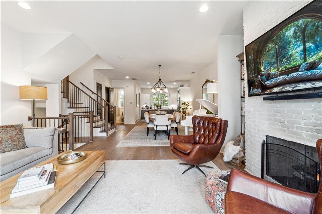 3667 Peachtree Road NE Unit 6