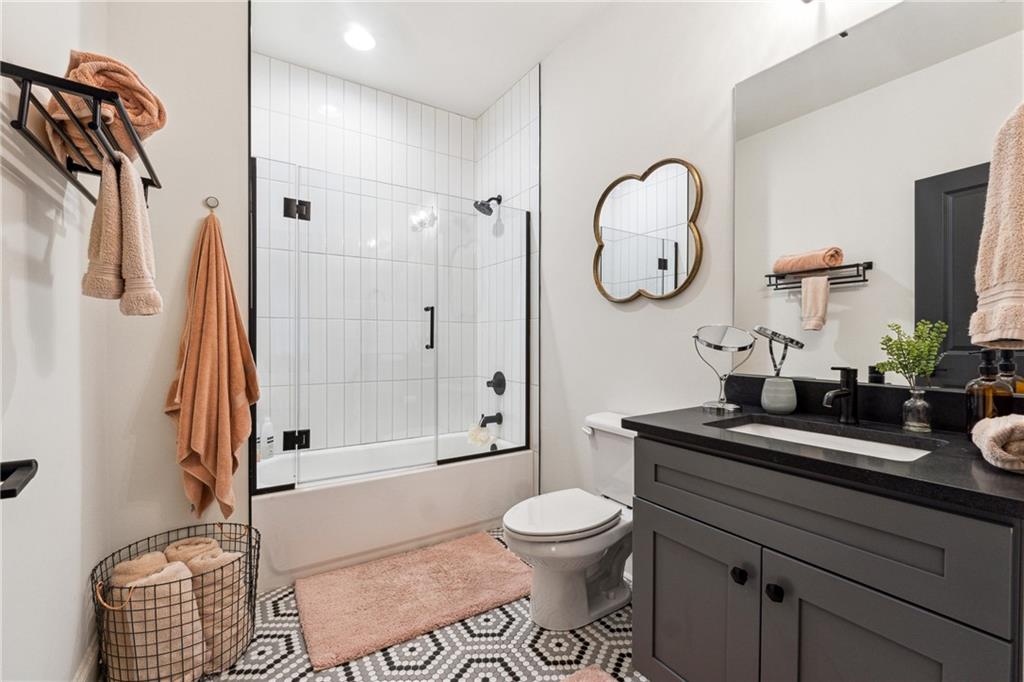 3667 Peachtree Road NE Unit 6