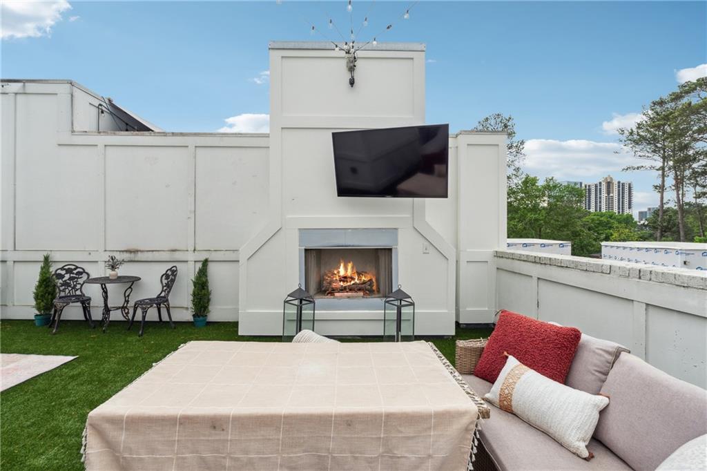 3667 Peachtree Road NE Unit 6