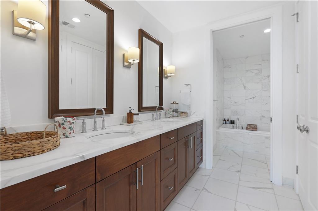 3630 Peachtree Road NE Unit 2005