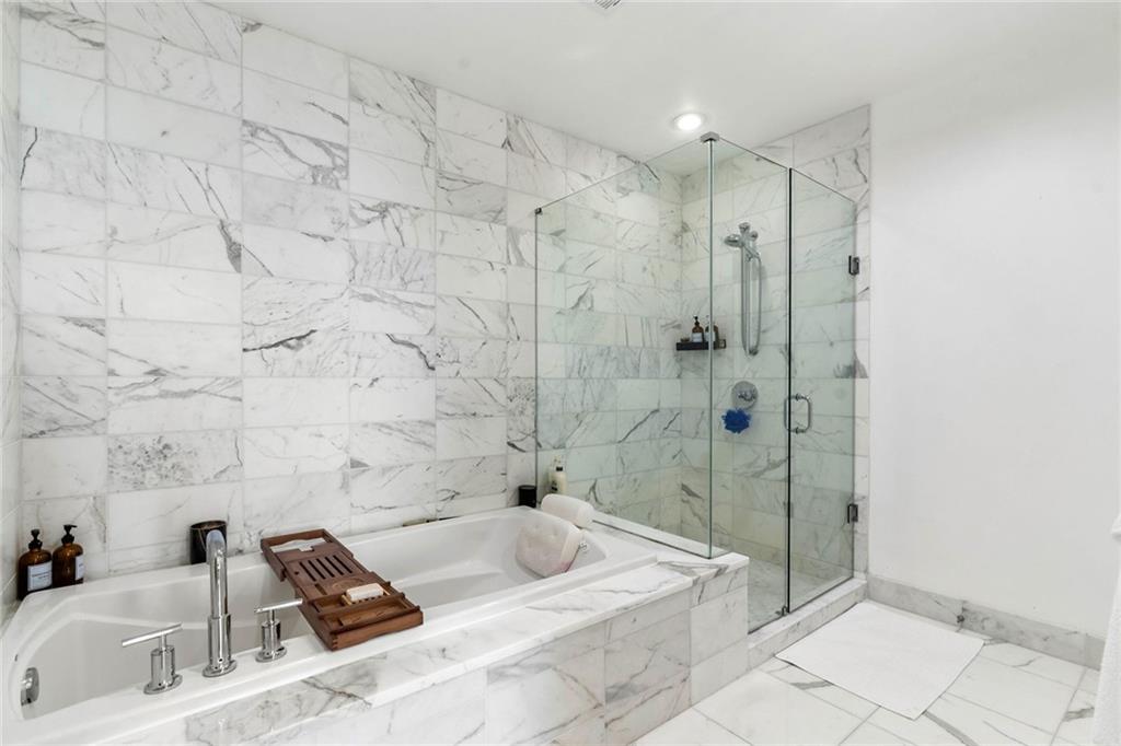 3630 Peachtree Road NE Unit 2005