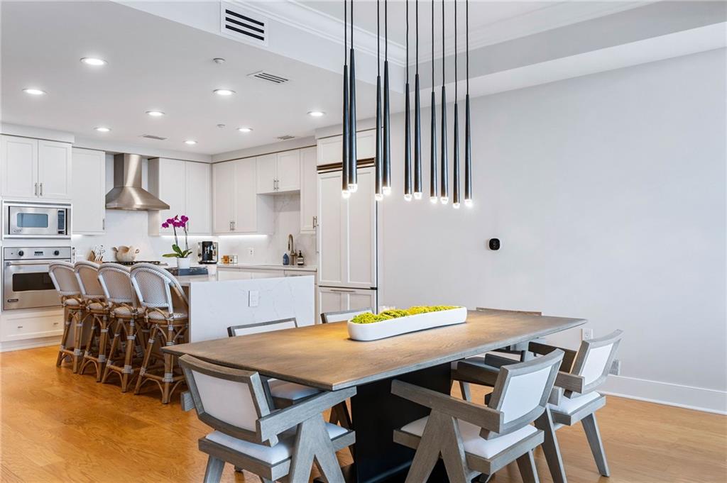 3630 Peachtree Road NE Unit 2102