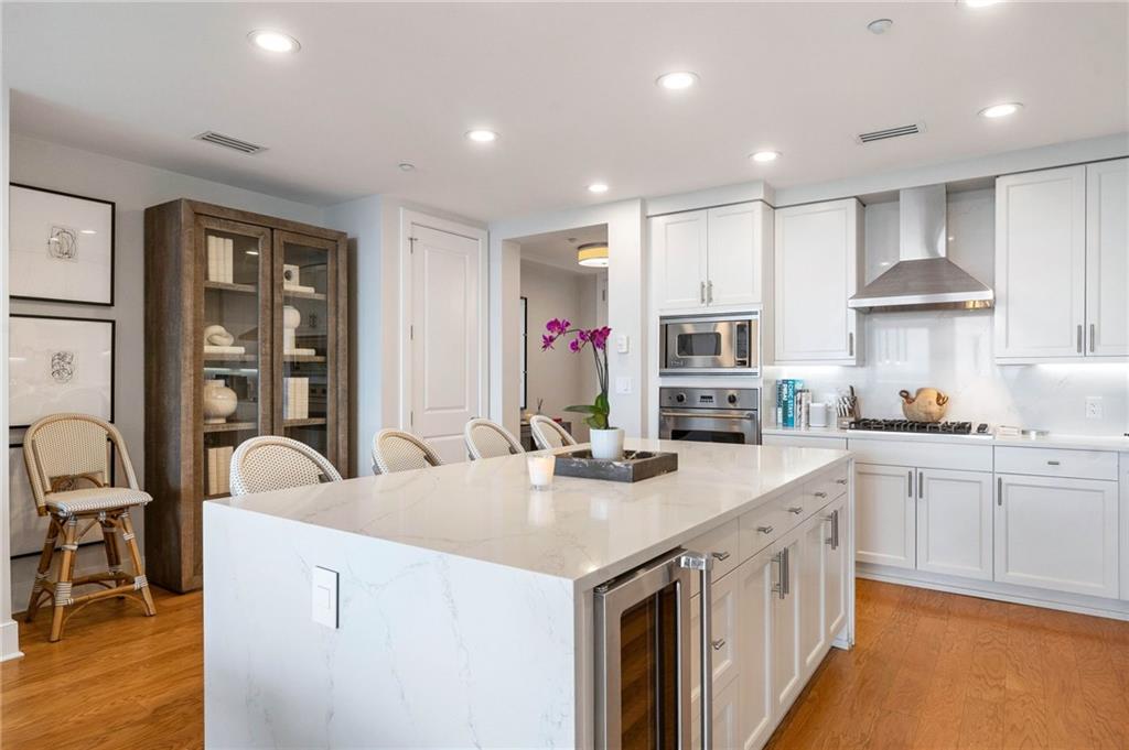 3630 Peachtree Road NE Unit 2102