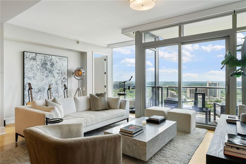 3630 Peachtree Road NE Unit 2102