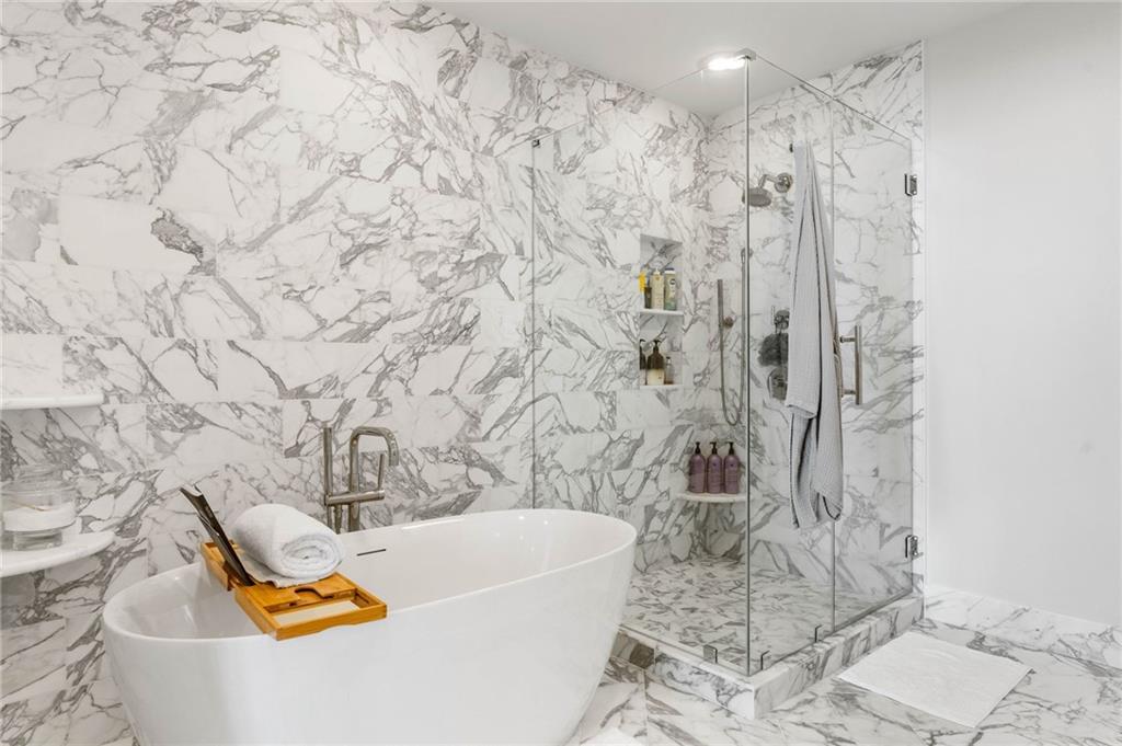 3630 Peachtree Road NE Unit 2102