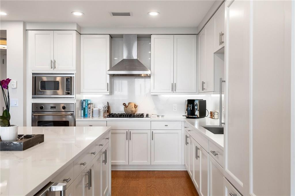 3630 Peachtree Road NE Unit 2102