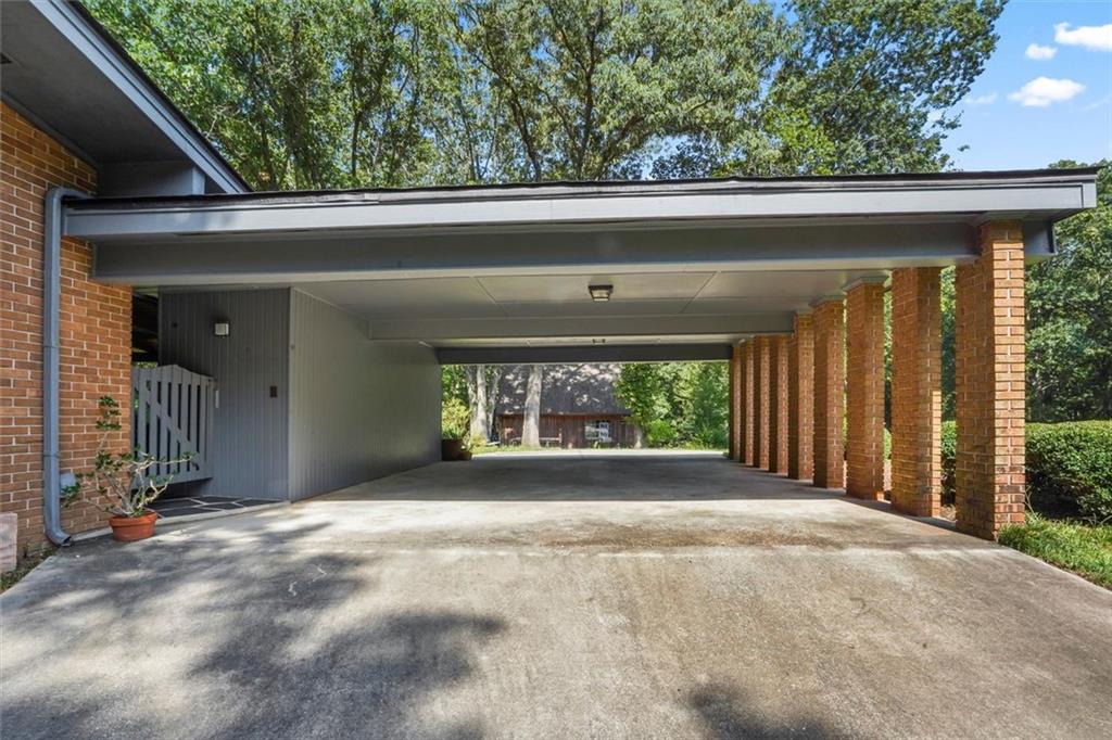 624 Sunset Drive