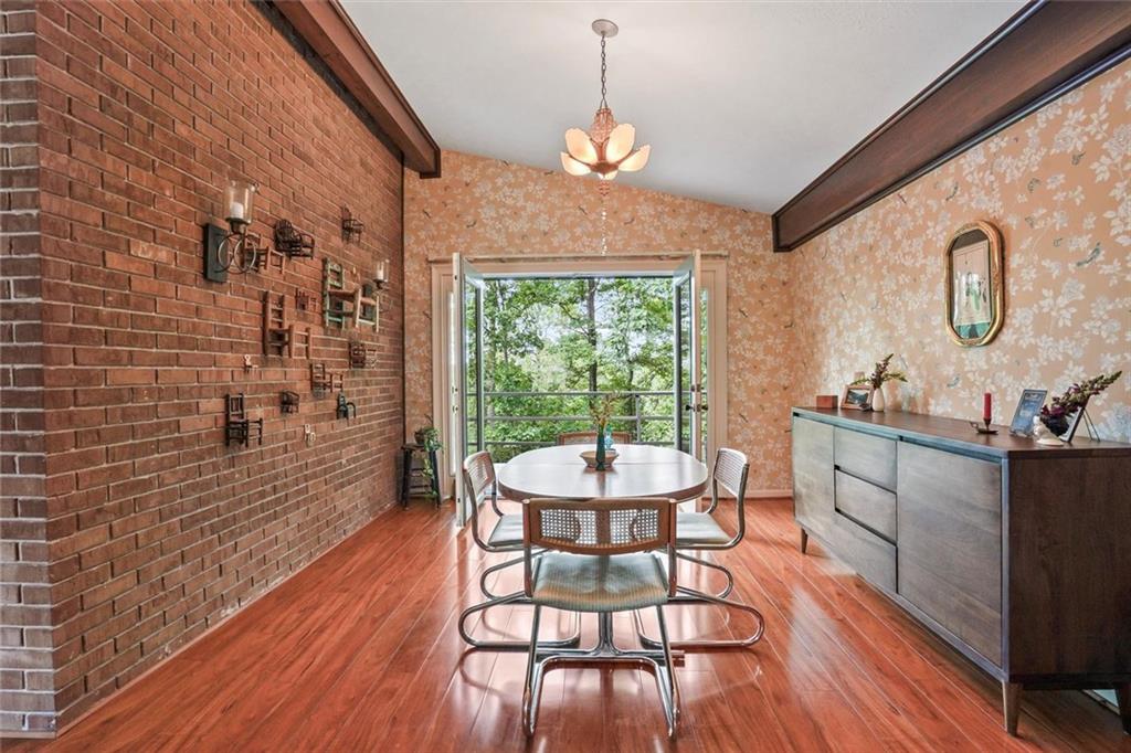 624 Sunset Drive