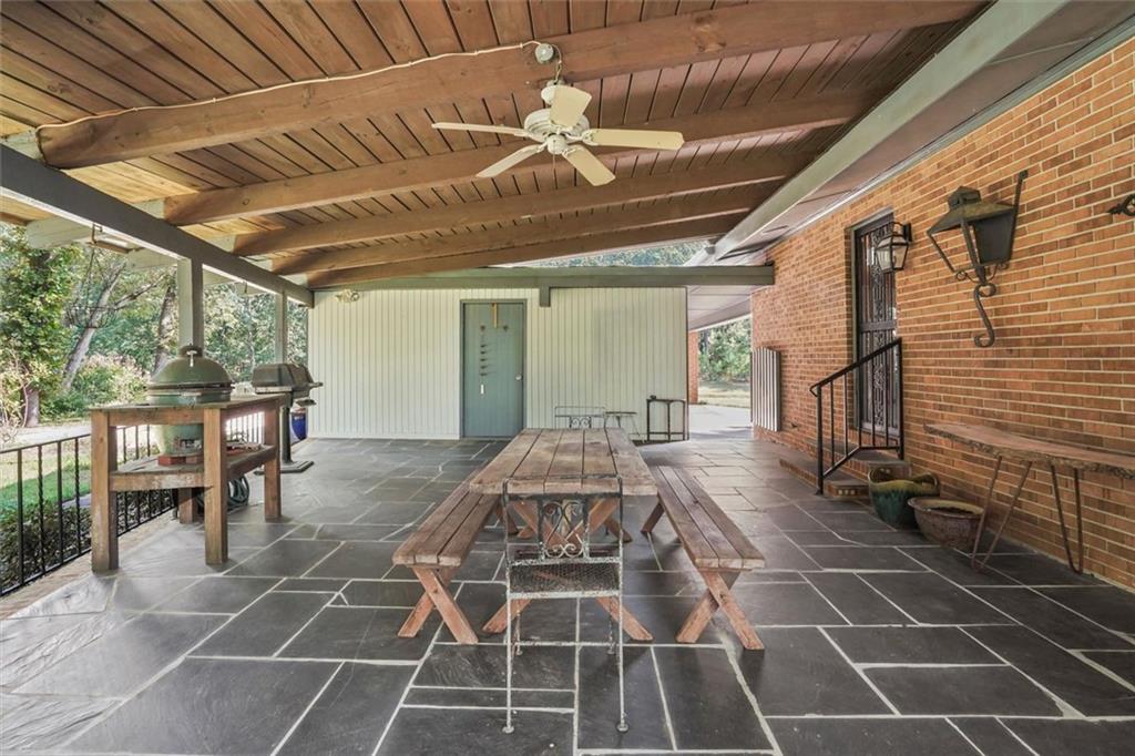 624 Sunset Drive