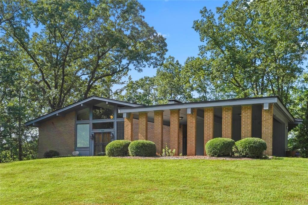 624 Sunset Drive