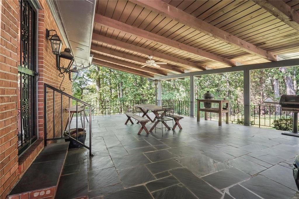 624 Sunset Drive