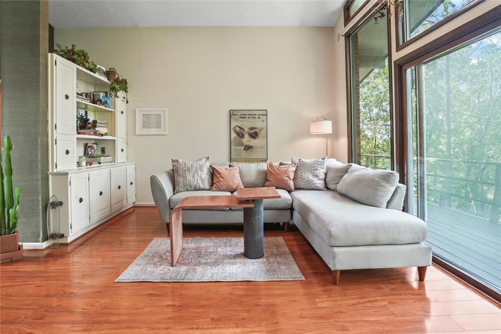 624 Sunset Drive