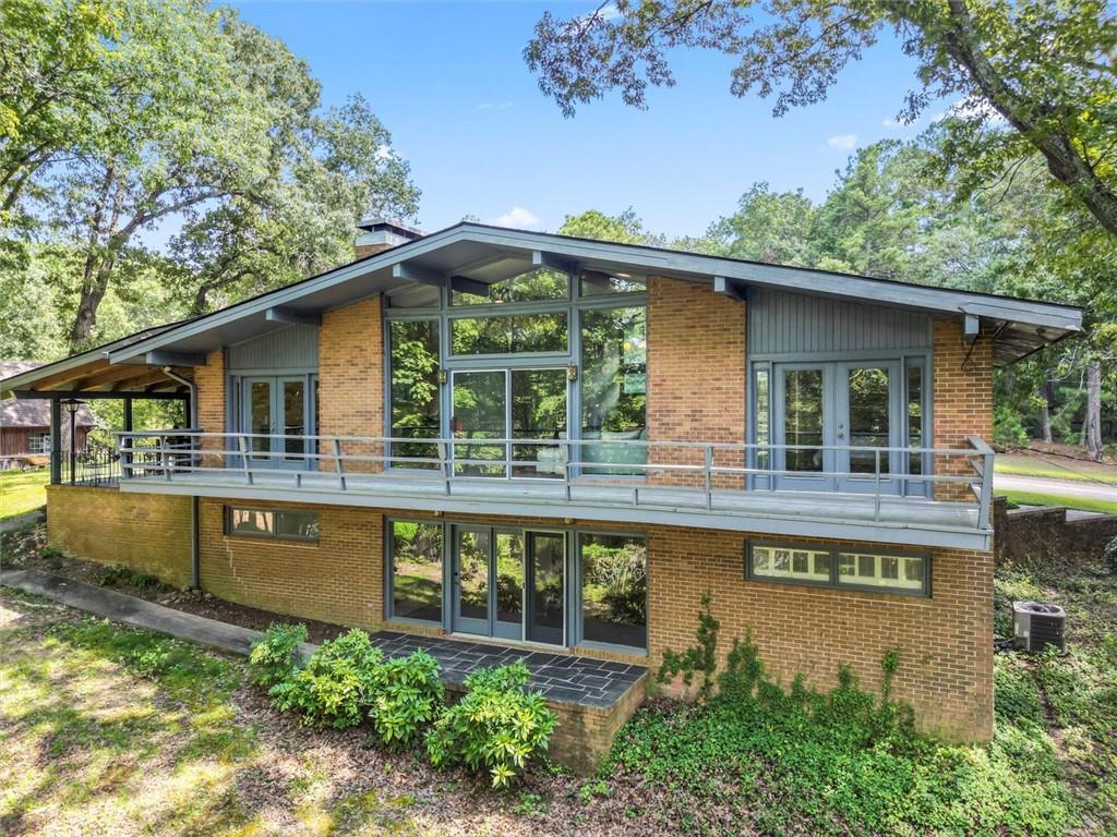 624 Sunset Drive