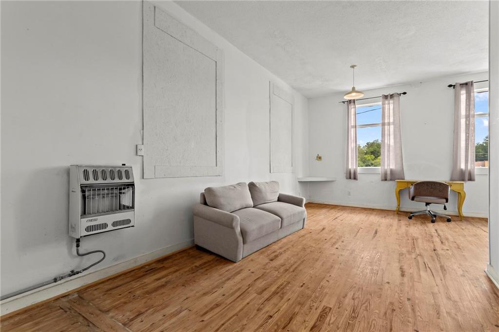 10117 Commerce Street