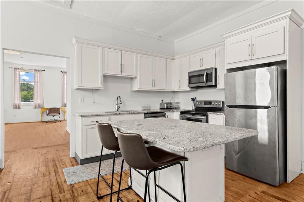 10117 Commerce Street