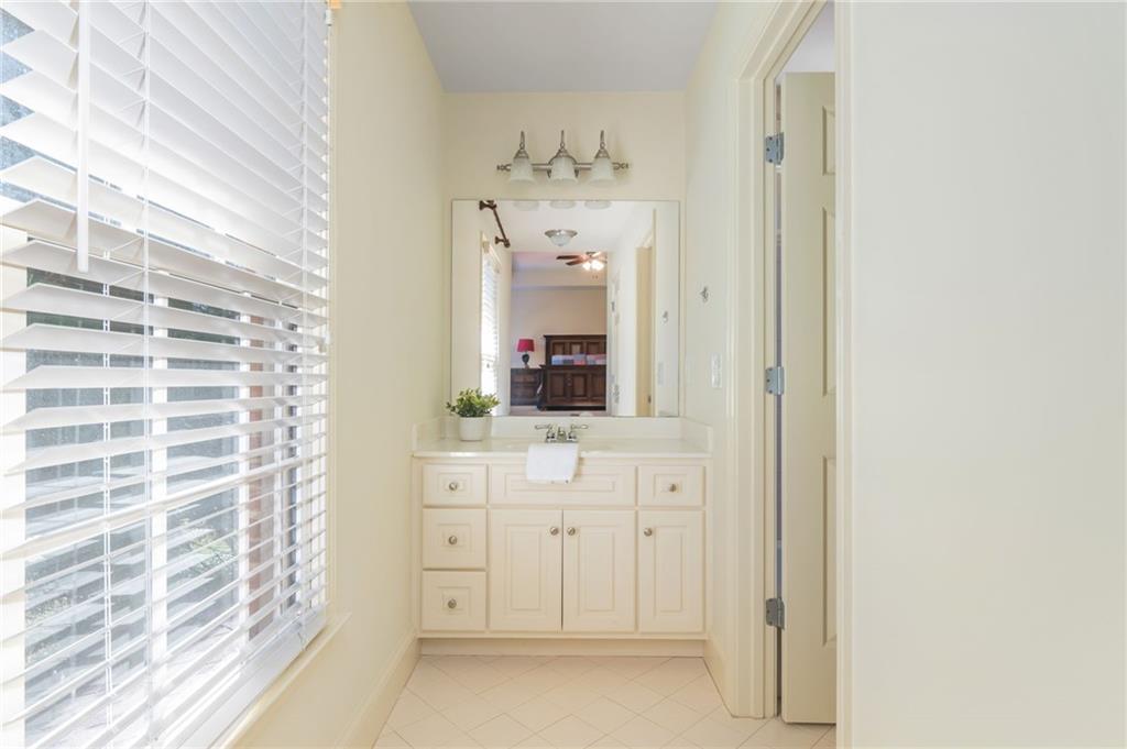 2820 Gainesway Court