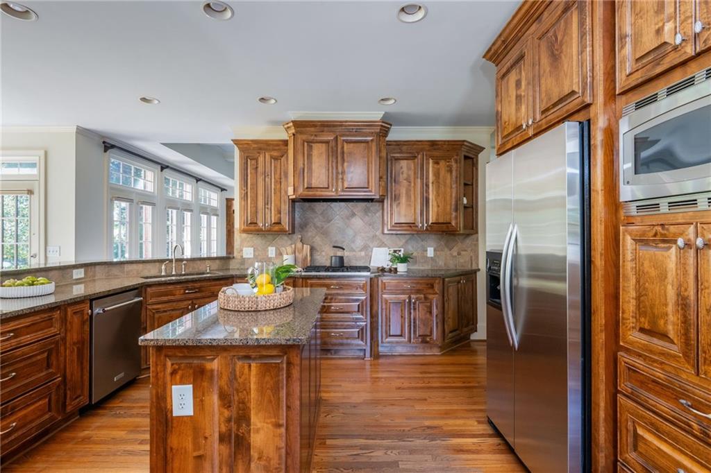 2820 Gainesway Court