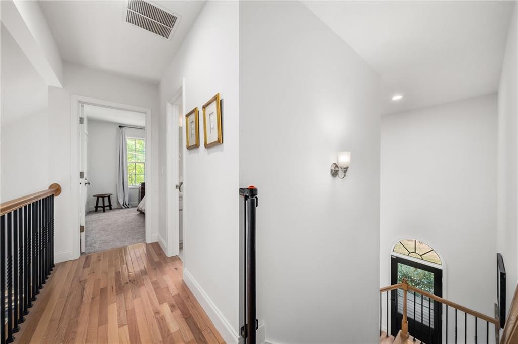 2550 Johnston Road NW