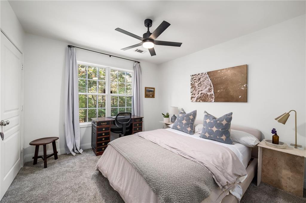 2550 Johnston Road NW