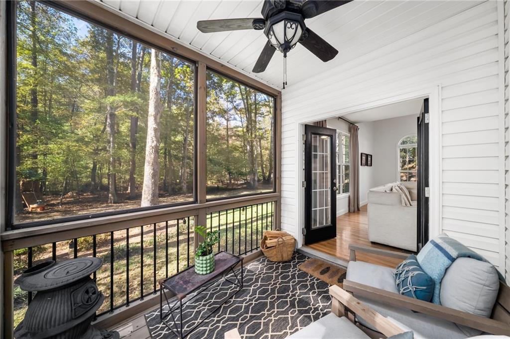 2550 Johnston Road NW