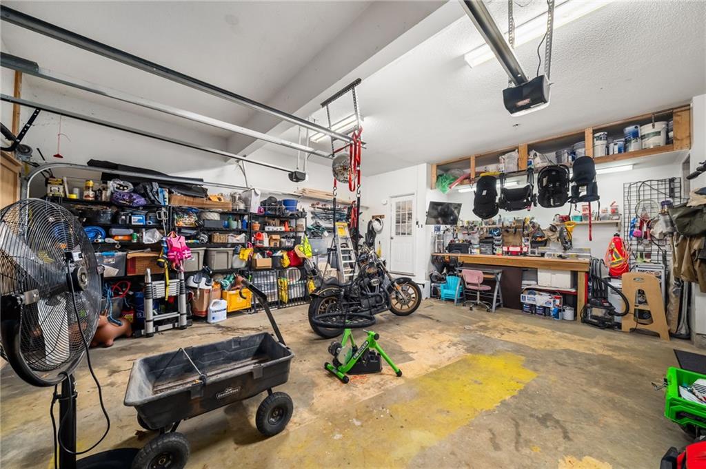 2550 Johnston Road NW