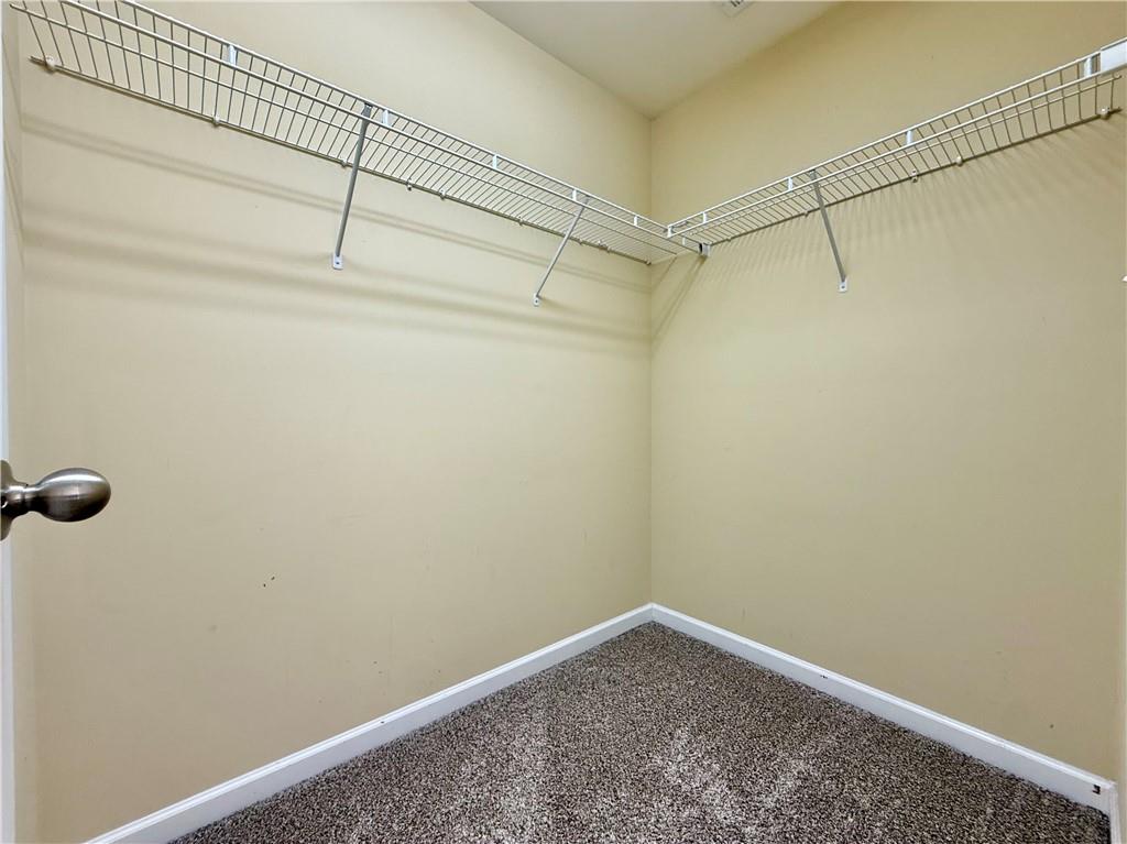 3615 Roseman Landing