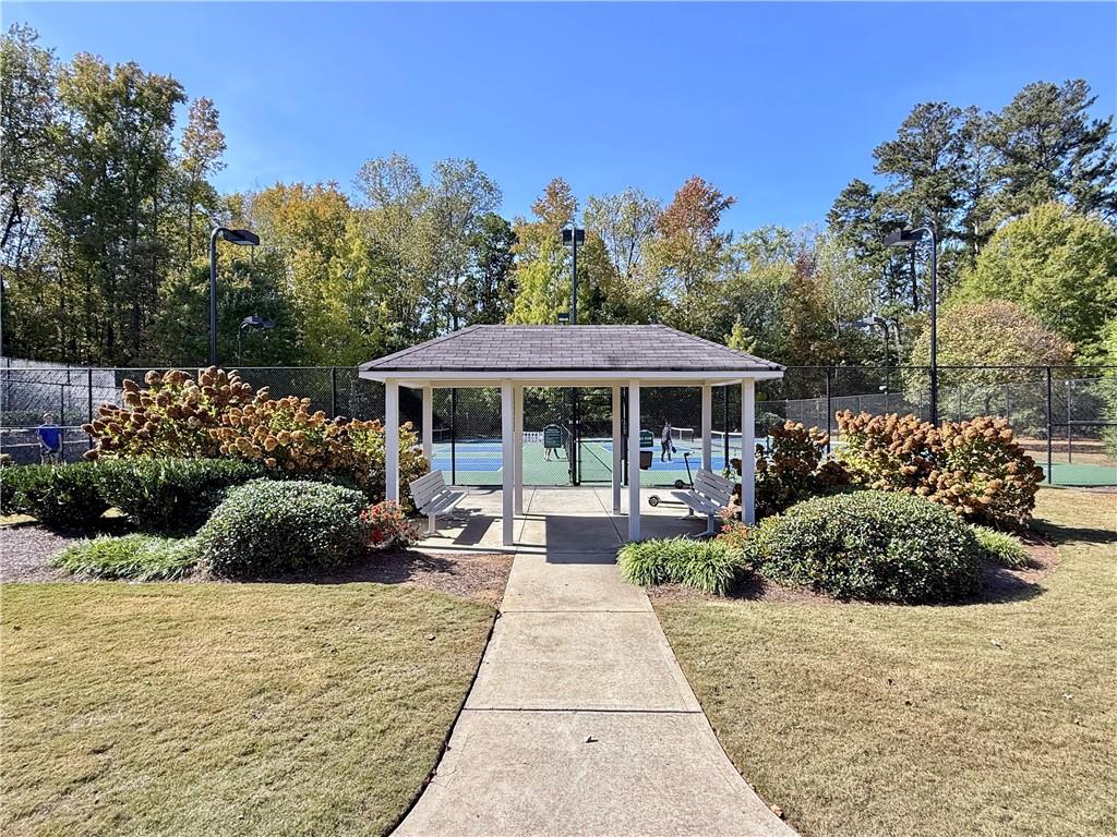 3615 Roseman Landing