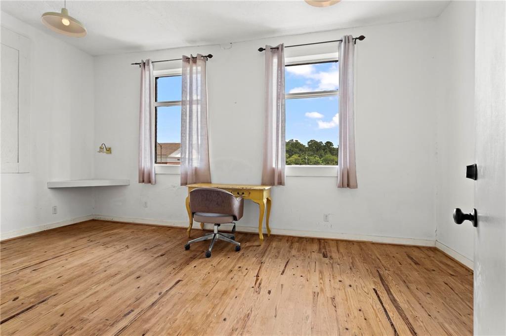 10117 Commerce Street