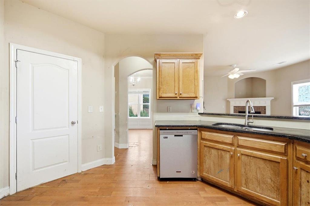 248 Tulip Lane