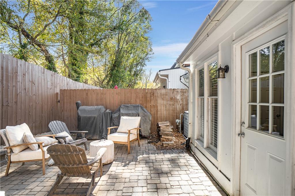 7307 Saint Charles Square