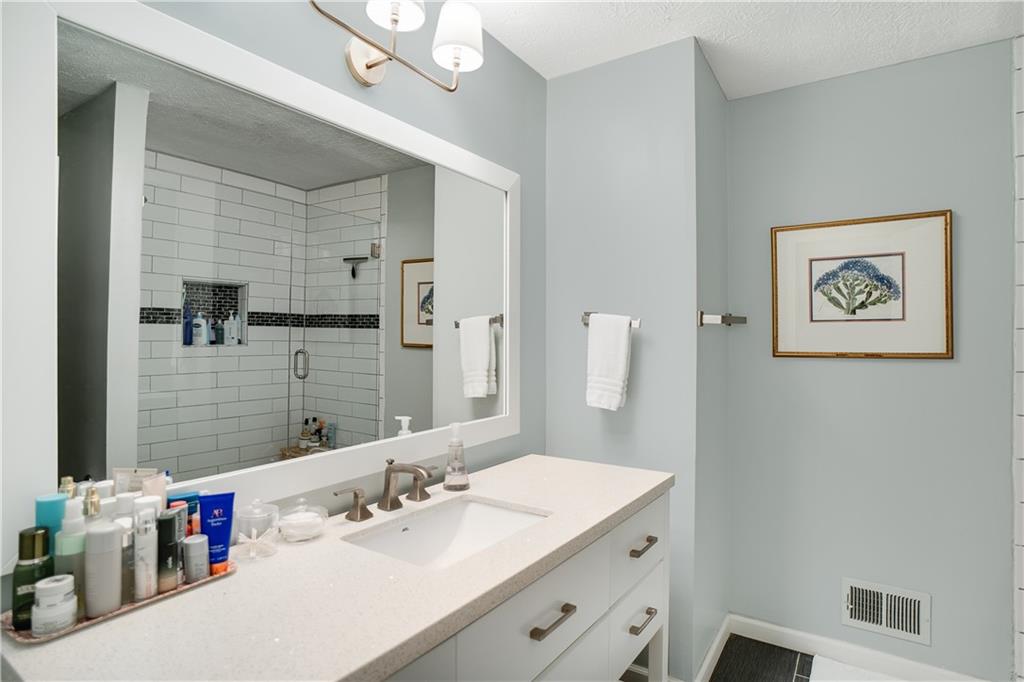 7307 Saint Charles Square