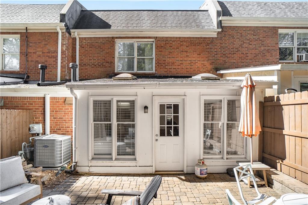 7307 Saint Charles Square