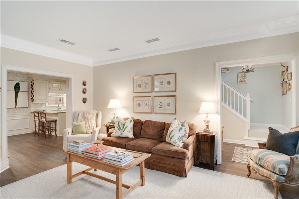 7307 Saint Charles Square