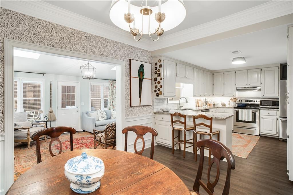 7307 Saint Charles Square