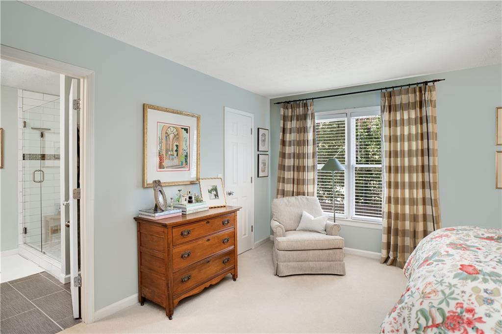 7307 Saint Charles Square