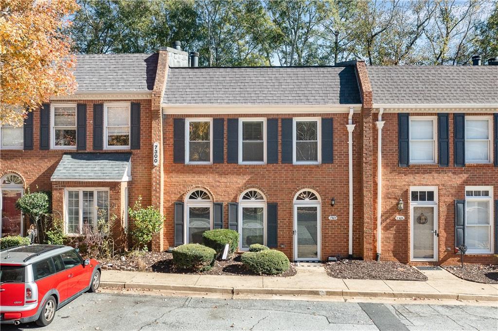 7307 Saint Charles Square