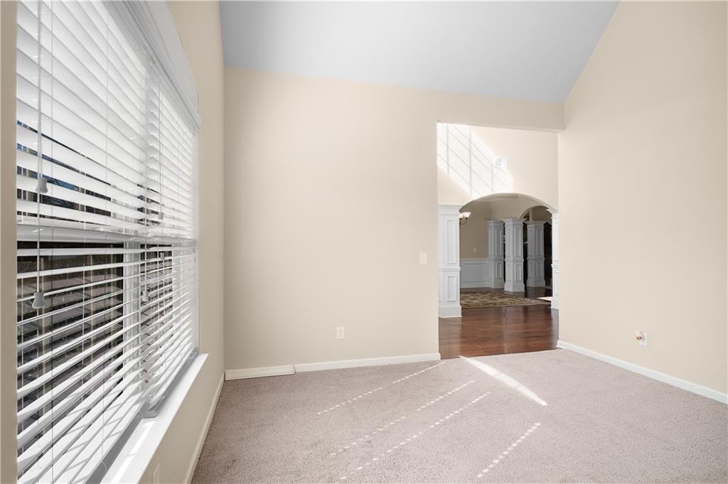 2382 Alexander Top Place