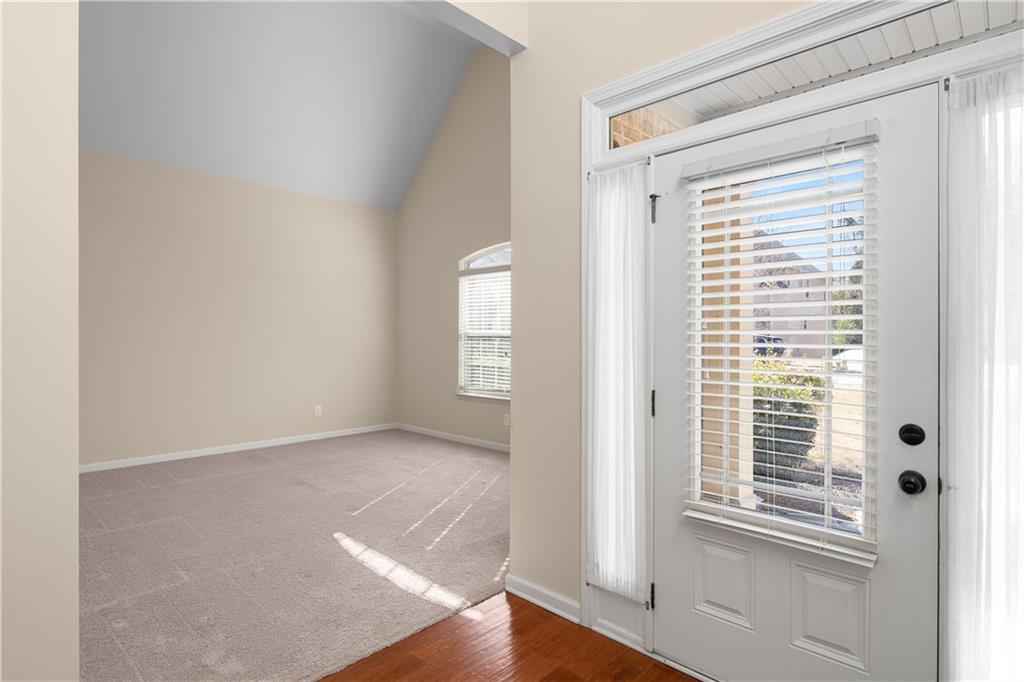 2382 Alexander Top Place