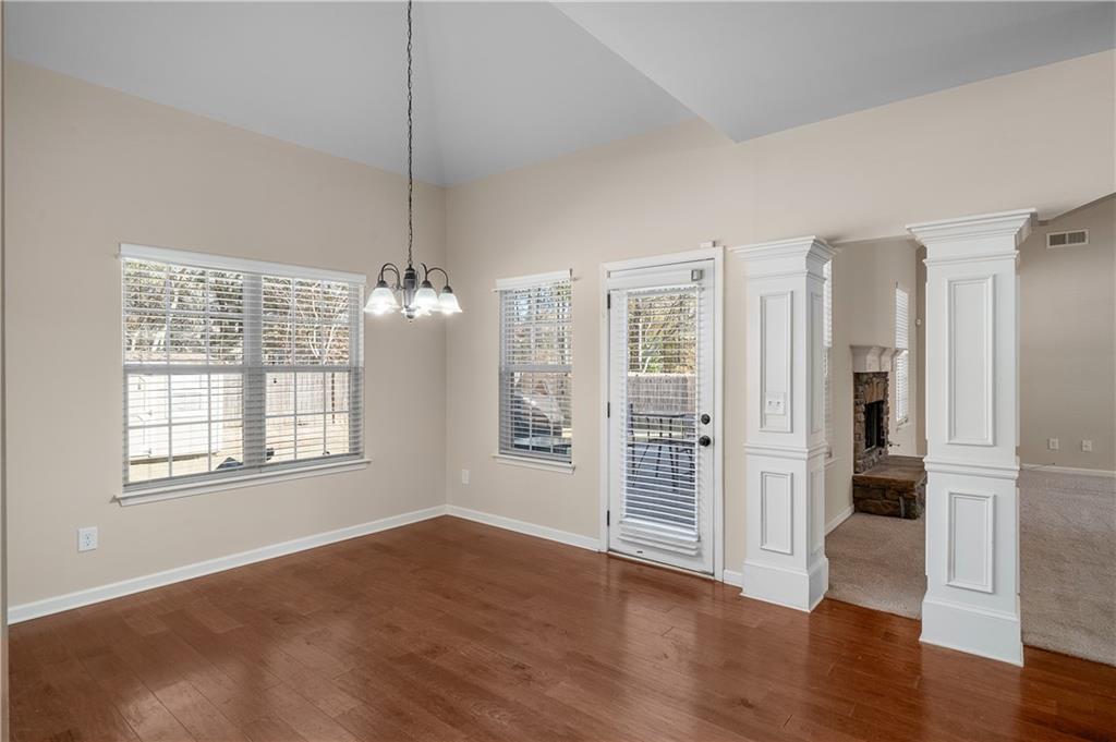 2382 Alexander Top Place