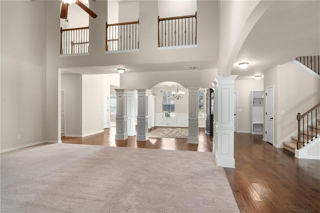 2382 Alexander Top Place