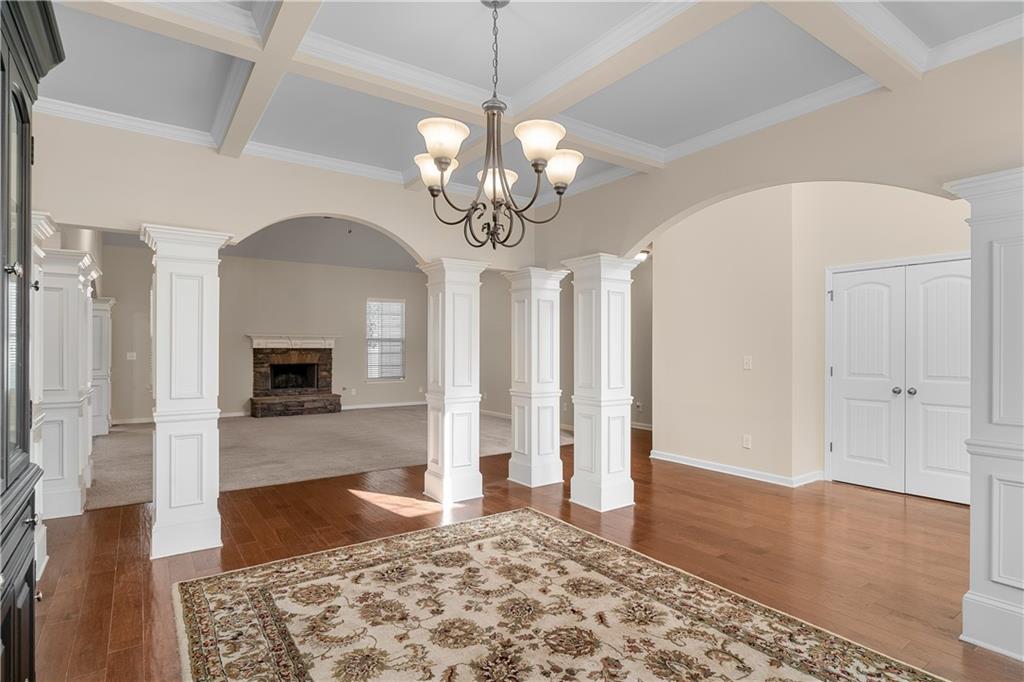 2382 Alexander Top Place