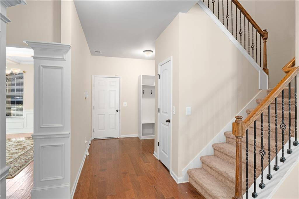 2382 Alexander Top Place