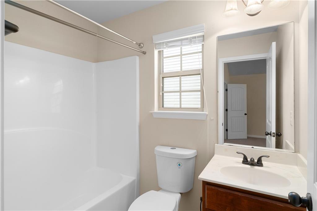 2382 Alexander Top Place